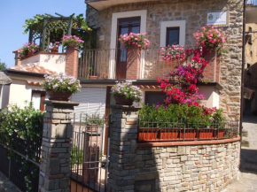  La Casa al Piccolo Borgo  Валло-Делла-Лукания